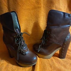 Lucky Brand Clog Boots